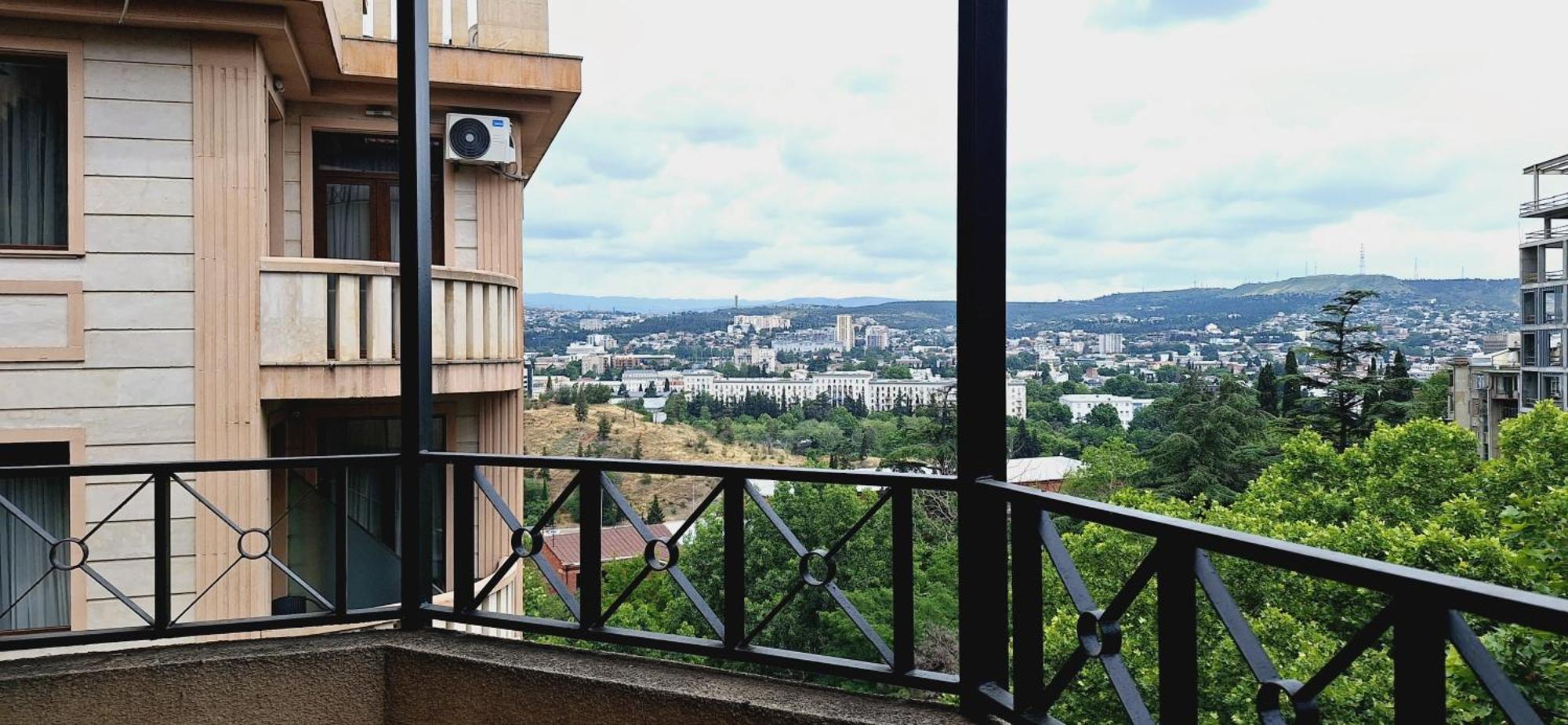 Iliani Hotel Tiflis Exterior foto